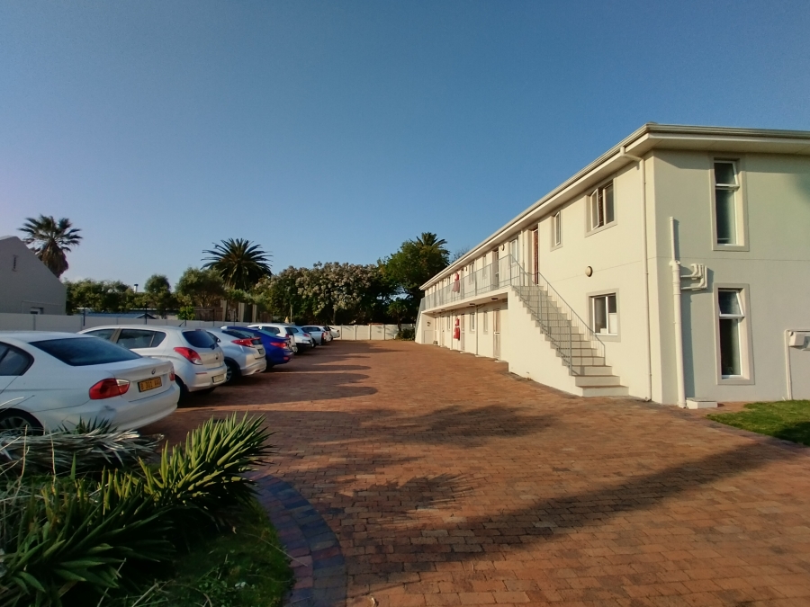 1 Bedroom Property for Sale in Waves Edge Western Cape